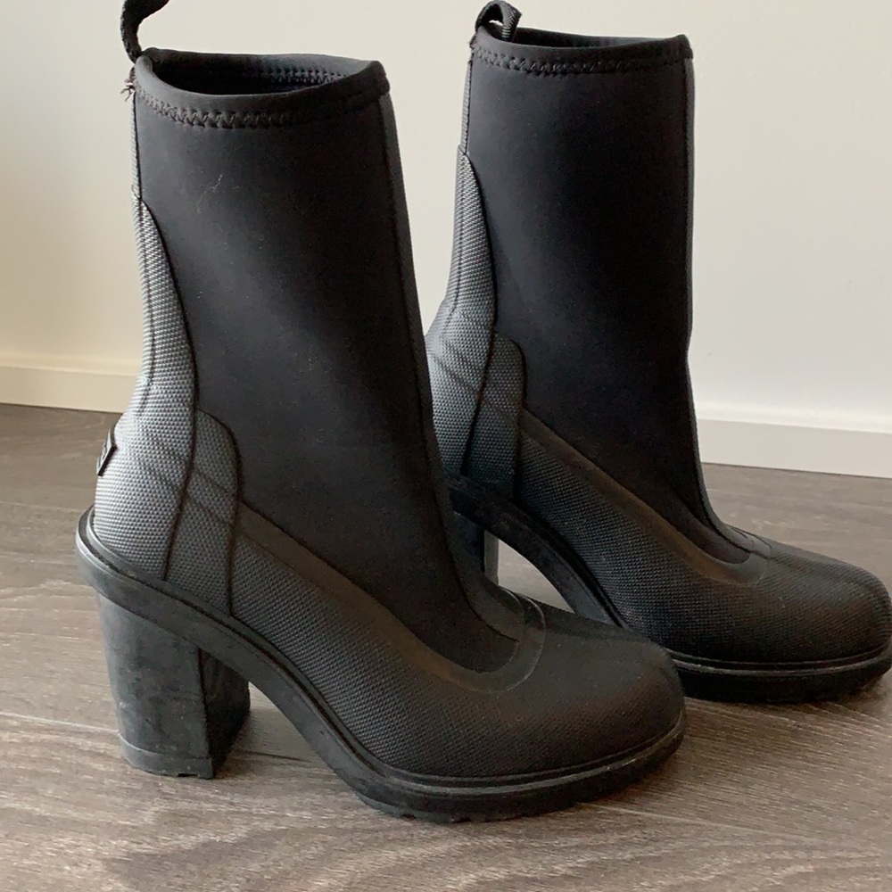 Hunter Black Heeled Boots